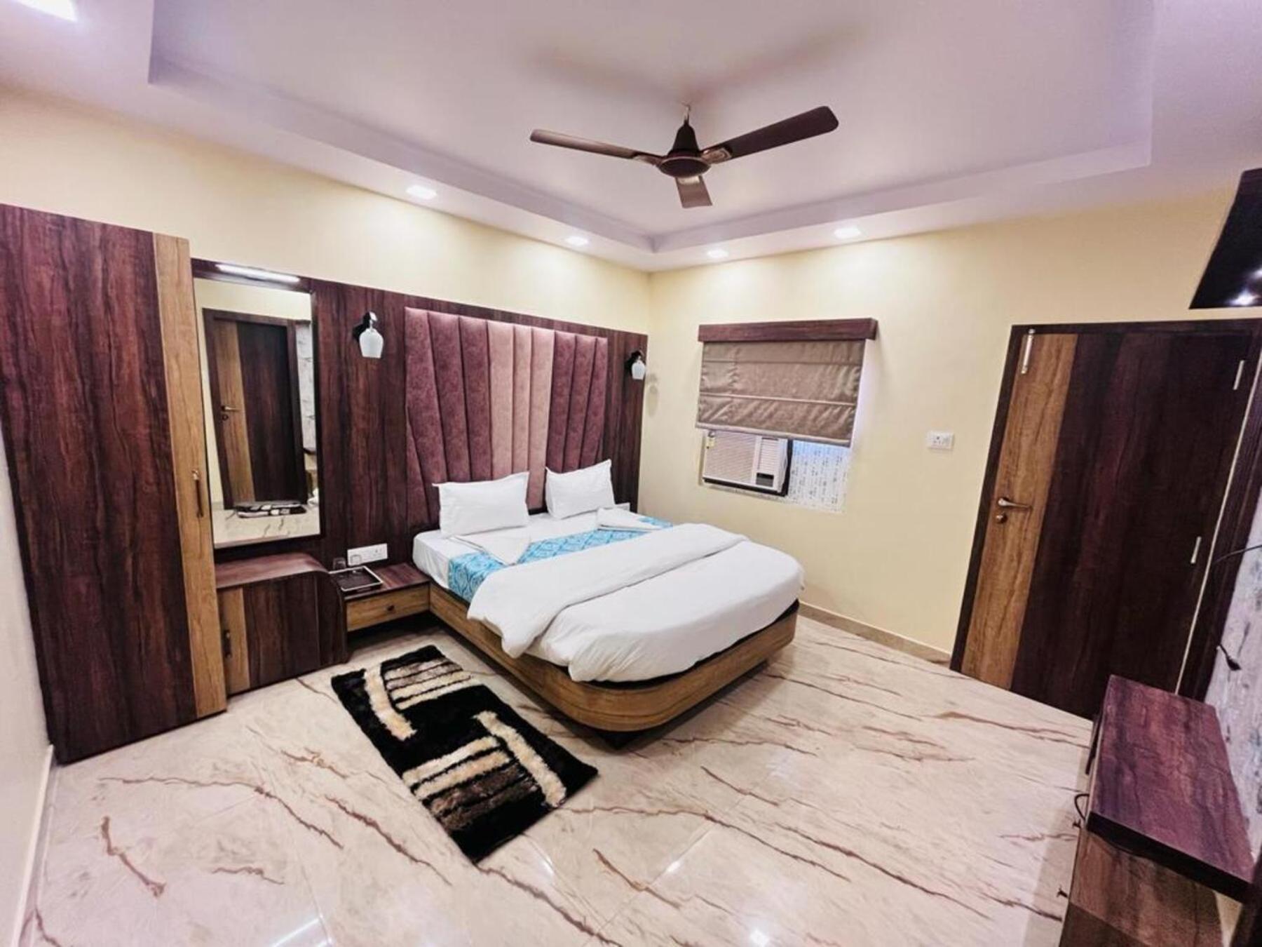 Ks Paying Guest House Varanasi Exterior photo