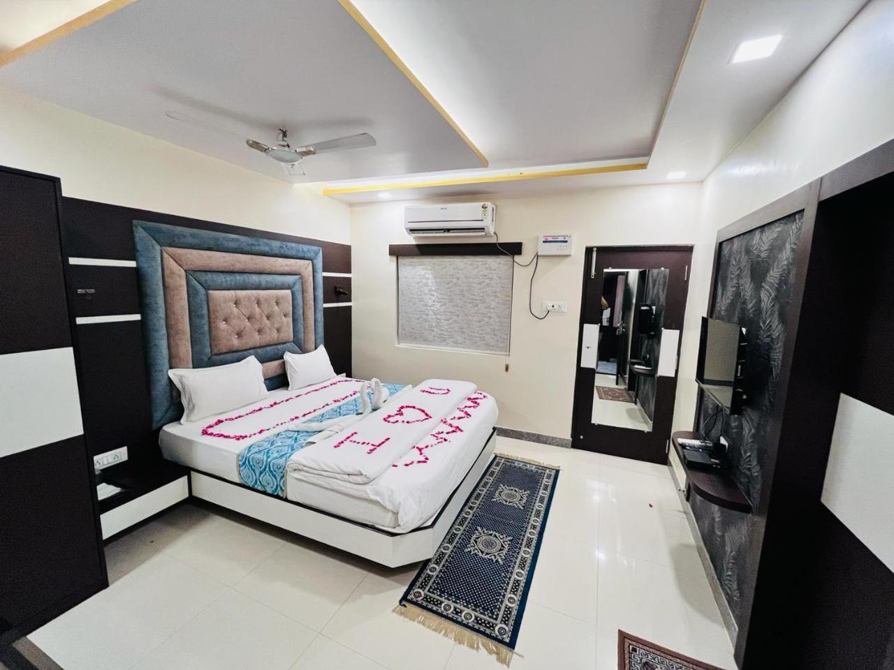 Ks Paying Guest House Varanasi Exterior photo